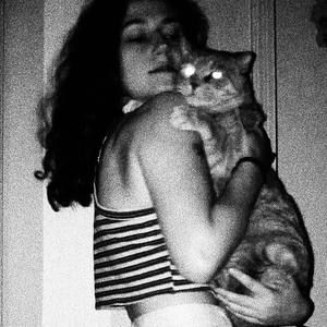 Meet your Posher, Leah